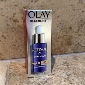 NWT Olay Regenerist Retinol 24 Night Serum